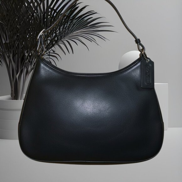 Coach Black Leather Handbag 01K-8319 – Timeless Heritage, Excellent Condition - Picture 1 of 5